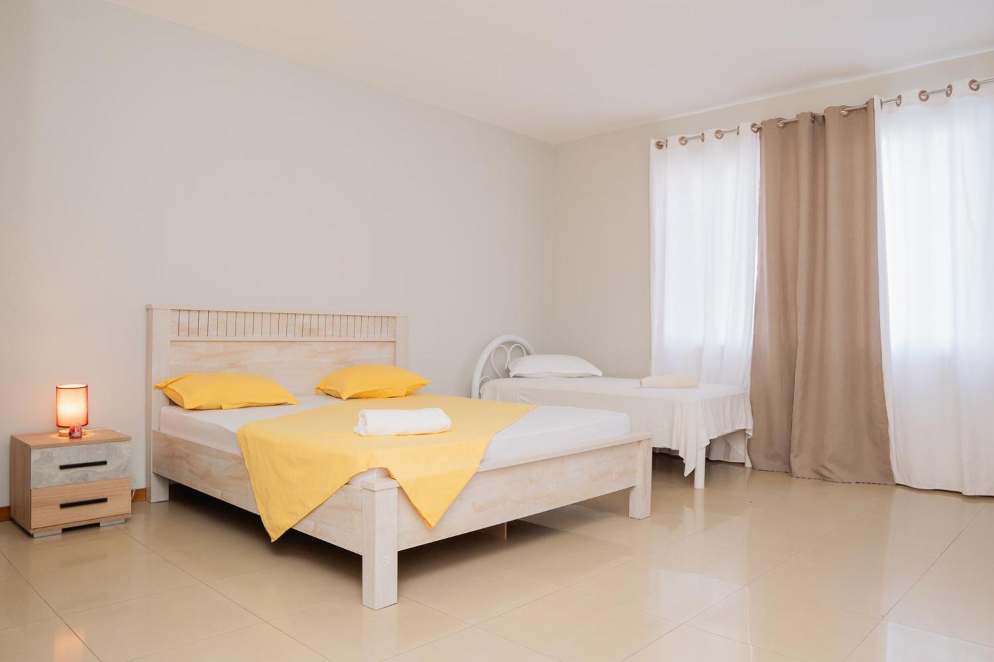 Praia Guest House Екстер'єр фото
