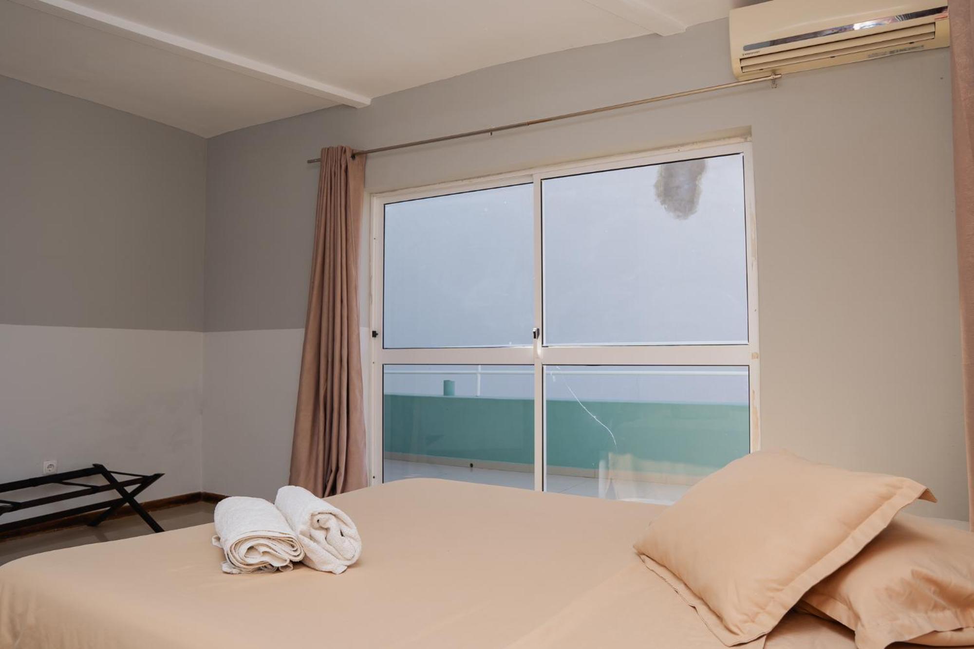 Praia Guest House Екстер'єр фото